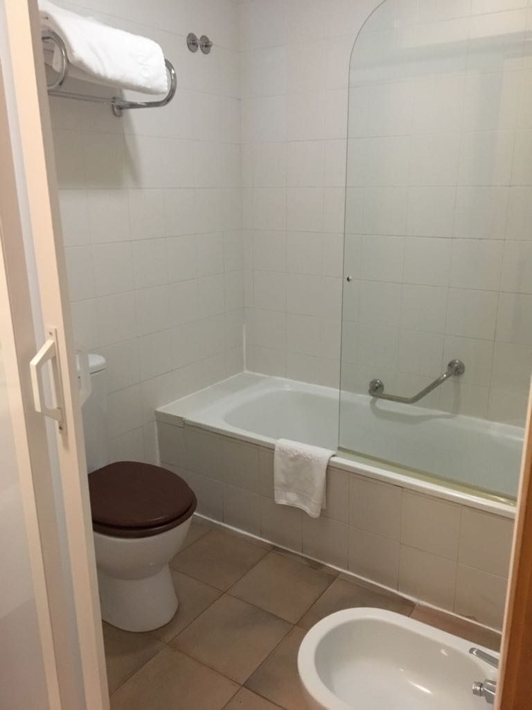 Washroom at Alfonso IX, Sarria