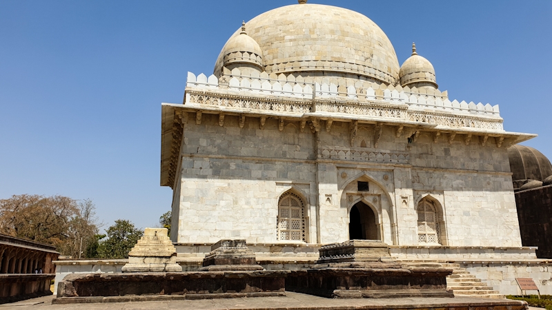 Hoshang's Tomb