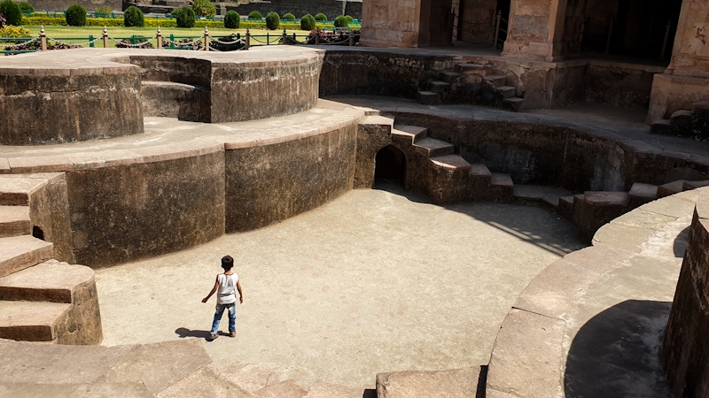 The pool on the terrace of Jahaz Mahal in Mandu